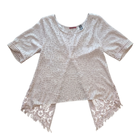 Buckle Red By BKE Cream High Low Lace Top Womens Size Large - Picture 1 of 14